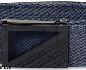 Webbing belt.